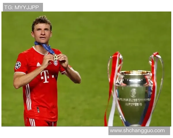 德国足球天才穆勒的传奇经历与辉煌成就解析