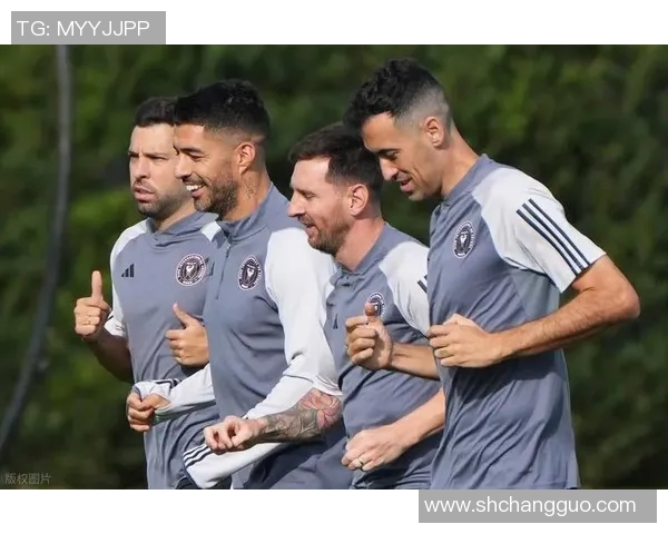 足球巨星退役后重新归来参战引发全球关注与热议 足球巨星退役后重新归来参战引发全球关注与热议